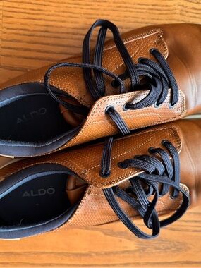 ALDO Men's Brown Leather Derby Shoes with Black Laces